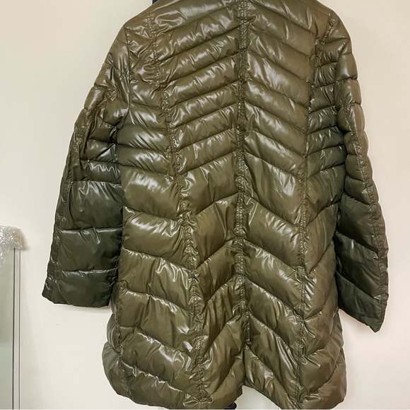 Olive Green Quilted Women's Jacket - Picture 3 of 6